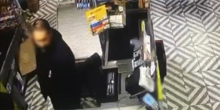 Саратовец принял сканер штрих-кодов за телефон и украл его из магазина