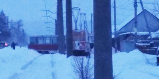Трамваи маршрута №6 больше трех часов стоят из-за схода вагона в Поливановке