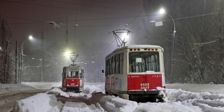 Трамваи маршрутов №5 и №7 с 13 января стоят в снежном плену