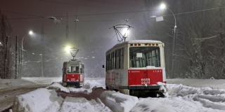 Трамвайный маршрут №7 освободили от снежных завалов и запустили спустя 4 дня