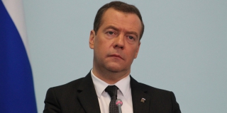 Дмитрий Медведев оценил возможность введения локдауна в России