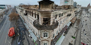 В Саратове предотвратили кражу лестницы из сгоревшей гостиницы «Россия»