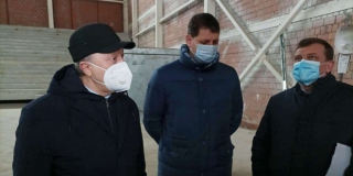 Радаев объявил выговор Карякину и Абросимову за затягивание достройки ФОКа «Газовик»