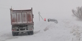 В Саратовской области из-за непогоды частично закрыли вторую трассу