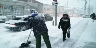 В Гидрометцентре рассказали о времени прекращения снегопада в Саратовской области