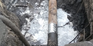 В центре Саратова отключение воды продлили на 12 часов из-за нового порыва В центре Саратова отключение воды продлили на 12 часов из-за нового порыва