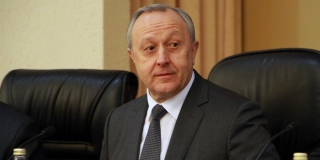 Губернатор Валерий Радаев увеличил доходы в 1,5 раза и приобрел баню