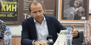 Директор театра драмы в Саратове увеличил доходы до 35 млн рублей