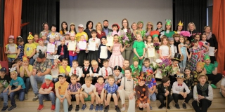 В Энгельсе прошел фестиваль школьных семейных театров «Театральные пробы»