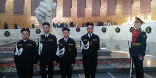 Саратовские школьники в Волгограде обнаружили останки трех бойцов Советской Армии