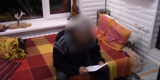 В ФСБ показали кадры задержания главврача в Энгельсе за взяточничество