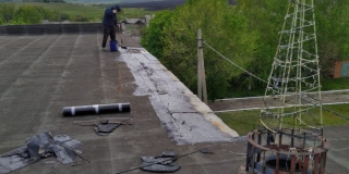 В школе села Большая Федоровка отремонтировали поврежденную ветром крышу
