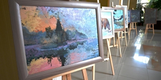 В саратовском правительстве открылась выставка 10-летней художницы В саратовском правительстве открылась выставка 10-летней художницы