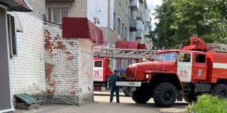 В Балашове 10 человек спасли на пожаре в пятиэтажке