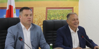 Благодаря посредничеству госдепа Стрелюхина достигнут компромисс в конфликте между фермерами Федоровского района