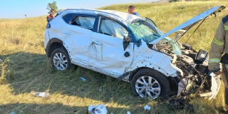 Под Балаковом «Хендэ» опрокинулся в кювете. Ранены 2 взрослых и 2 детей Под Балаковом «Хендэ» опрокинулся в кювете. Ранены 2 взрослых и 2 детей