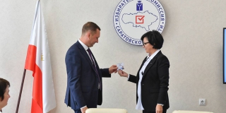 Роман Бусаргин получил губернаторское удостоверение