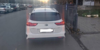 На Ипподромной «Киа Сид» задним ходом сбил пешехода На Ипподромной «Киа Сид» задним ходом сбил пешехода