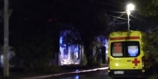 Пожар поздним вечером уничтожил квартиру в доме на Мясницкой
