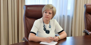Мокроусова согласилась с критикой Володина о затяжной реконструкции техникума