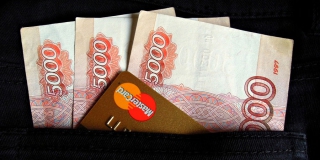 Минимальная зарплата в Саратовской области вырастет до 17 тысяч рублей