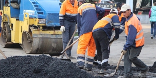 В Саратовской области подрядчику-нарушителю запретили участвовать в ремонте дорог