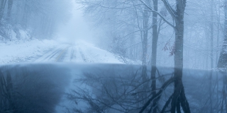 Госавтоинспекция предупредила саратовцев о снежных заносах на дорогах