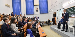  Бусаргин поздравил саратовских журналистов  с Днем печати 