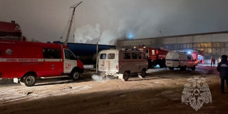 В Заводском районе на предприятии по ремонту транспорта сгорел автобус