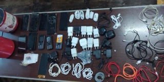 В Пугачеве заключенным пытались доставить 10 телефонов в огнетушителе