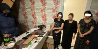 Три саратовчанки похитили деньги у 19 россиян под видом проституток
