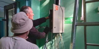 В школе села Ахтуба впервые за 44 года полностью заменили электропроводку