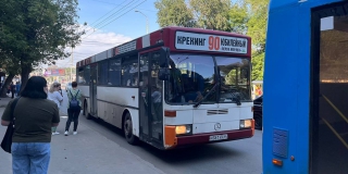 На автобусах №№ 6, 53 и 90 интервалы движения достигали 17 минут На автобусах №№ 6, 53 и 90 интервалы движения достигали 17 минут