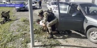 В Саратове бойцы спецназа «Гром» задержали трех дачников из-за наркоплантации