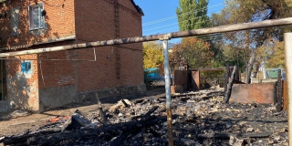 В Ровенском районе горели два гаража и стена многоквартирного дома