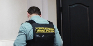 В Ершове пристава оштрафовали из-за халатности при отправке осужденных на работы