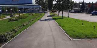 В Калининске по нацпроекту благоустроили пешеходные зоны и дворы