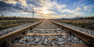В двух районах Саратова планируют перекрыть железнодорожные переезды