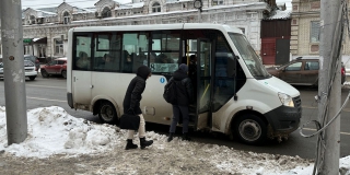 Проверяющие выявили на маршруте №2Д задержки автобусов до 24 минут Проверяющие выявили на маршруте №2Д задержки автобусов до 24 минут