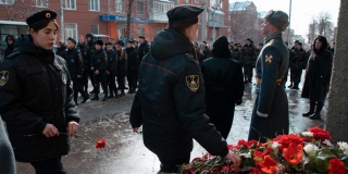 В ППК СГТУ имени Гагарина Ю.А. установили мемориальную доску в память о погибшем Алексее Липатове