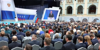 Антонов: Реализация инициатив президента позволит развивать экономику страны