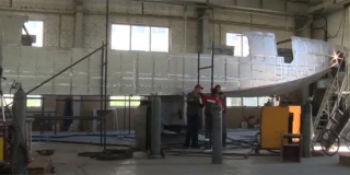 Саратовцам показали кадры сборки речных «Валдаев» Саратовцам показали кадры сборки речных «Валдаев»