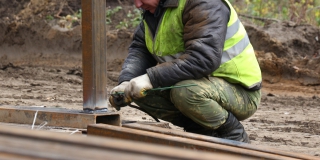 На Пугачева вводят двухстороннее движение из-за ограничений на Астраханской На Пугачева вводят двухстороннее движение из-за ограничений на Астраханской