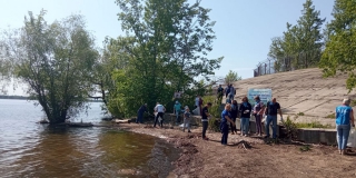 В Саратовской области с береговой зоны убрали 4 тысячи мешков мусора В Саратовской области с береговой зоны убрали 4 тысячи мешков мусора