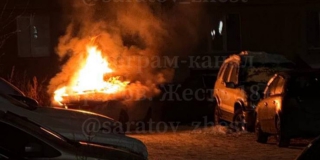 На Трынина ночью тушили «Ладу Приору» и «Киа Спортейдж» На Трынина ночью тушили «Ладу Приору» и «Киа Спортейдж»