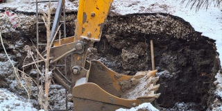 Жители Русинвеста вновь остались без воды. Прокуратура контролирует устранение ЧП Жители Русинвеста вновь остались без воды. Прокуратура контролирует устранение ЧП