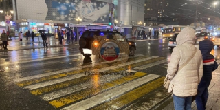 Полиция ищет очевидцев наезда «Нивы» на ребенка и двух женщин у Крытого рынка Полиция ищет очевидцев наезда «Нивы» на ребенка и двух женщин у Крытого рынка