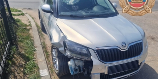 На Усть-Курдюмской женщина-водитель на «Шкоде» врезалась в дорожный знак На Усть-Курдюмской женщина-водитель на «Шкоде» врезалась в дорожный знак