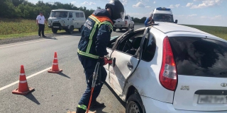 В Энгельсском районе водитель погиб в перевернувшейся «Калине» В Энгельсском районе водитель погиб в перевернувшейся «Калине»