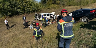 Под Татищевом в ДТП с легковушками погиб водитель и пострадали две девочки Под Татищевом в ДТП с легковушками погиб водитель и пострадали две девочки